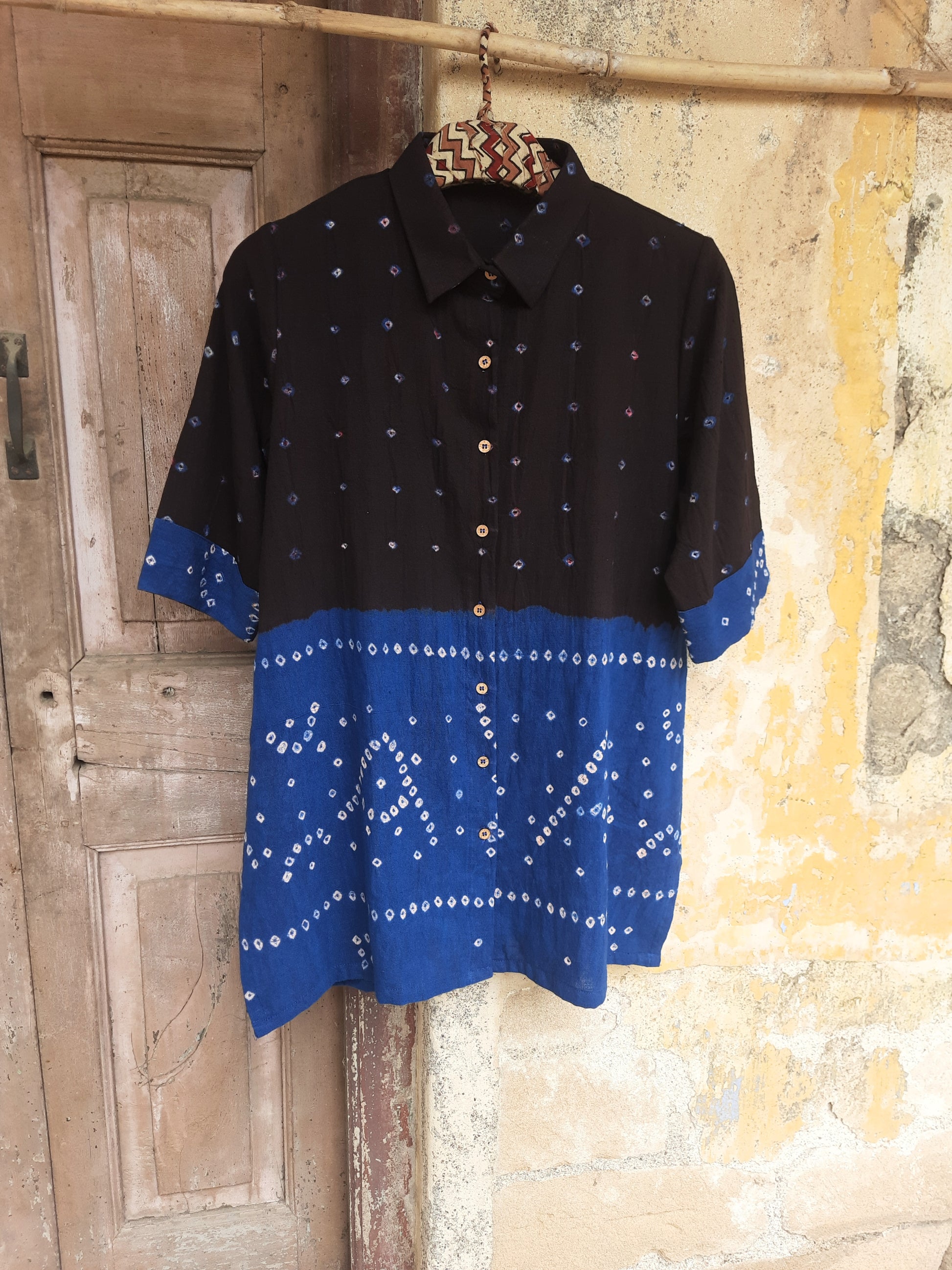 Black and blue Bandhani oversized shirt in handspun handwoven organic cotton by Turquoisethestore.