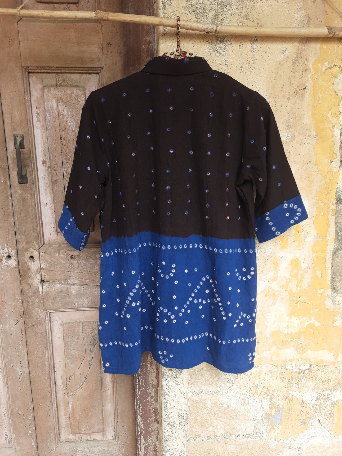 Black and blue Bandhani oversized shirt in handspun handwoven organic cotton by Turquoisethestore.